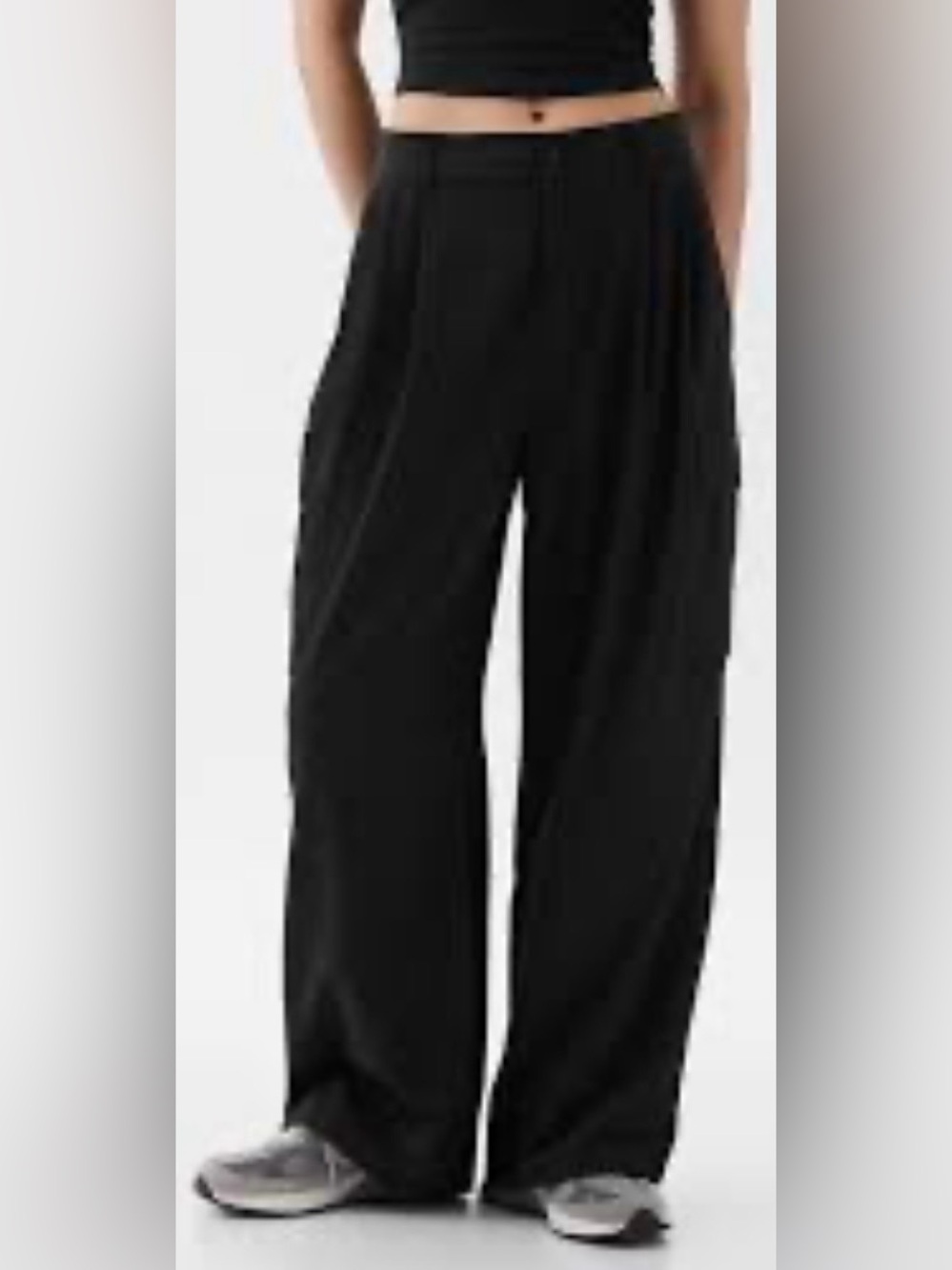 🌟Size Med. - Women’s Gap Runaround Cargo Pants